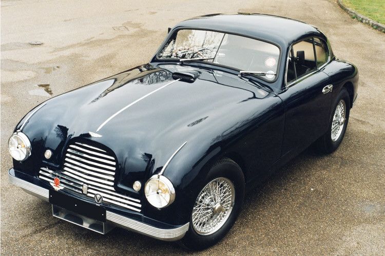 Der Aston Martin DB2 von 1950 weiß nicht nur durch seine äußeren Formen zu gefallen ... (Foto: Aston Martin)