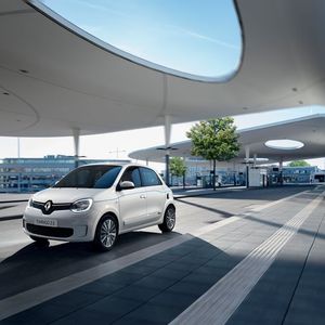Den Renault Twingo gibt es nun auch elektrisch.(Bild:  Renault)