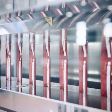 Detail der 16-spurigen Stickpack-Maschine (Bild: Marchesini)