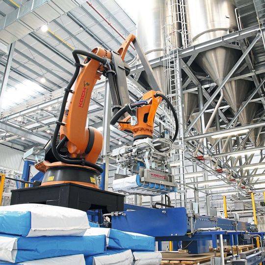 Sackpalettierung mit Doppelgabelgreifer (Bild:  Koch Industrieanlagen)