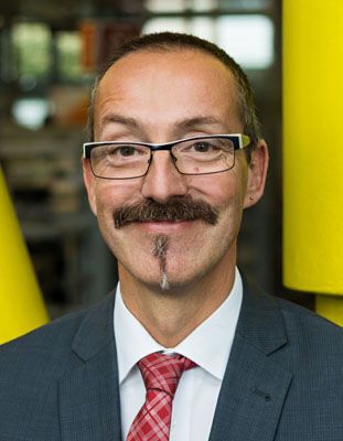 Bild 5: Rainer Rössel, der Mann der hinter dem Chainflex-Programm steht. (Bild: igus GmbH)