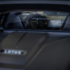 Mit dem weltweit leistungsstärksten Vierzylinder-Serienmotor hat Lotus durchaus ein Alleinstellungsmerkmal im Wettbewerb.(Bild:  Lotus)