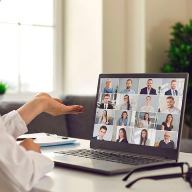 Zwei PowerShell-Parameter regeln jetzt externe Chatteilnehmer in Teams. (Bild: © Studio Romantic - stock.adobe.com)