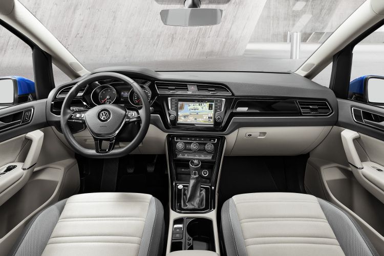 Hochwertigeres Interieur und viele Assistenzsysteme.  (Foto: Volkswagen)