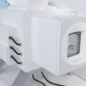 Bei einem Windrad muss die Steuerung die aktuelle Position der Nabe und der Rotorblätter kennen. Diese wird von Absolutwert-Drehgebern erfasst. Weht der Wind jedoch zu stark, müssen die Komponenten in eine Schutzstellung befördert werden. Eine drohende Überlast wird unter anderem anhand der Drehzahl der Generatorwelle erkannt. Hier liefert ein Inkremental-Drehgeber den benötigten Wert.(Bild:  Pepperl+Fuchs)