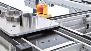 Mit dem modularen Posy-Art-System können einfache und verzweigte Transferstrecken mit eigenem Antrieb wirtschaftlich umngesetzt werden. (Bild: IEF Werner)