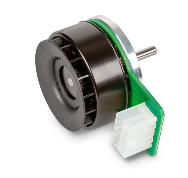 EC 45 flat: belüftete Varianten mit optimierter Kühlung durch einen Lüfter (90 / 120 Watt) (Maxon)