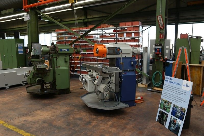 Cette machine avait l'avantage d'être très ramassée, rigide et disposait d'une broche horizontale intégrée dans la tête, aucune opération de démontage de la tête pour passer du fraisage vertical à l'horizontal. Cette philosophie se retrouve sur les premières BF cnc avec leur tête orthogonale indexable verticalement ou horizontalement et elle perdure toujours sur les BFR et RX. (Image: MSM)