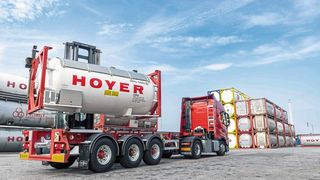 Hoyer betreibt weltweit Logistikanlagen und Depots mit umfassendem Servicespektrum. (Bild: Hoyer)