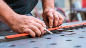 Datev hat sich bei einer Datenerhebung mal die Situation des deutschen Mittelstands angeschaut. Man sieht zwischen den dunklen Wolken zwar kleine Lichtspalte, aber insgesamt sieht es für das Rückgrat der deutschen Wirtschaft nicht nach Schönwetter aus ... (Bild: IHK)