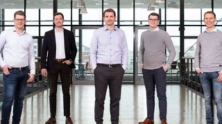Das Gemineers-Team freut sich offensichtlich über den kürzlich erhaltenen Zuschlag zu einer Seed-Finanzierung in Millionenhöhe. Von links: Marcel Wilms, Finaz & Vertrieb, Philipp Ganser, Produkt & Forschung, Vincent Gerretz, CEO und Mitbegründer, Tommy Venek, Technologe, und Sven Schiller, Softwareexperte. (Bild: Gemineers)