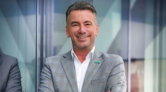 Der Arburg-Geschäftsführer Vertrieb und After Sales, Tobias Bauer, freut sich auf sein neues Amt als Euromap-Präsident, wie heute bekanntgemacht wurde.(Bild:  VDMA)