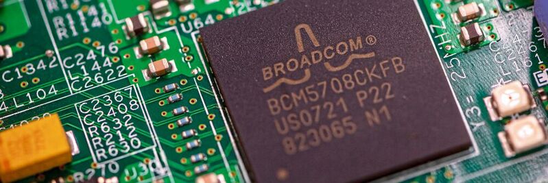 Weg vom reinen Chip-Anbieter: Für die Rekordsumme von 61 Mrd. US-$ übernimmt Broadcom, drittgrößter Fabless-Halbleiter-Hersteller der Welt, den Virtualisierungs- und Cloud-Software-Spezialisten VMware. Künftig sollen Software-Lösungen fast die Hälfte des Gesamtumsatzes des kombinierten Unternehmens ausmachen.