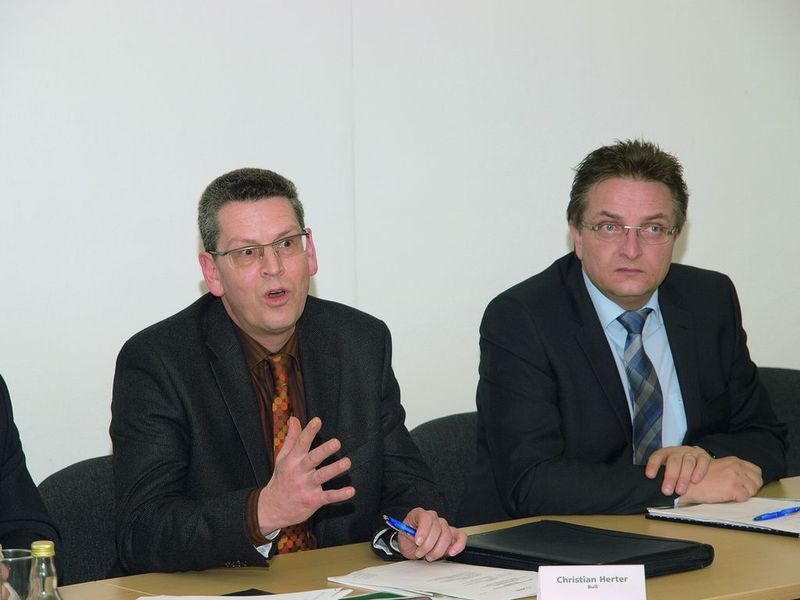 Christian Herter von Bull (l.) und Volker Kessler von Avnet (r.) (Archiv: Vogel Business Media)