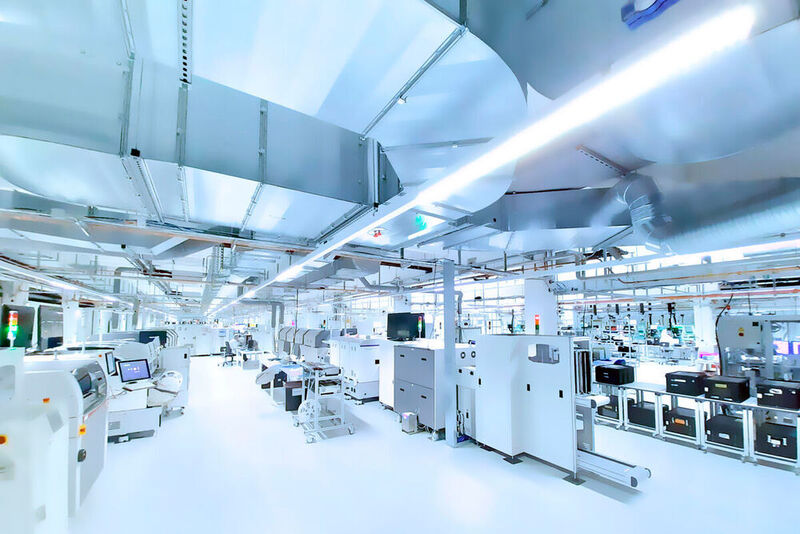 Einblick: So sieht es im Reinraum der neuen Swissbit-Fabrik in Berlin-Marzahn aus. Die Kapazität zum Verarbeiten von 3D-NAND-Flash-Wafern hat sich laut CEO Muschter verdreifacht. (Swissbit)
