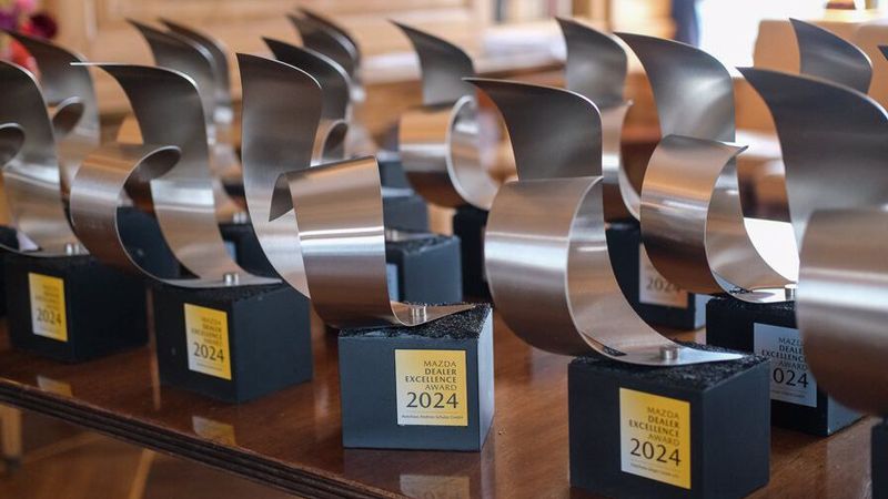 Den Dealer Excellence Award verleiht Mazda Deutschland seit dem Jahr 2014. (Bild: Mazda)