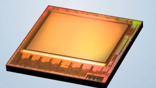 Der 3D-Bildsensor: integriert sind ein Pixel-Array zur 3D-Bilderkennung mit Analog-Digital-Wandlern und mit intelligenter Steuerungslogik (Bild: Infineon)