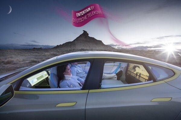 Mit dem vollelektrisch angetriebenen Konzeptfahrzeug „XchangE“ zeigt die Schweizer Ideenschmiede Rinspeed auf dem Genfer Auto-Salon die Zukunft des autonomen Fahrens.  (Rinspeed)