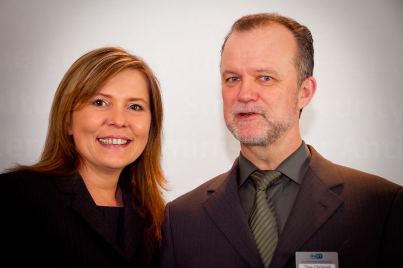 Mandy Tölg (Marketing ESET in Deutschland), Theo Christoph (Geschäftsführer ESET in Deutschland) (Archiv: Vogel Business Media)
