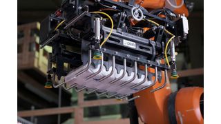 Mit einem Sackgreifer wie diesem lassen sich Gebinde bis 50 kg palettieren. (Piab)