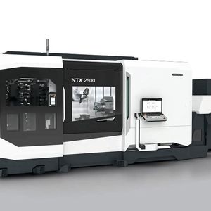 Mit Dreh-Fräszentren wie der «NTX 2500 3. Generation» ermöglicht DMG Mori eine effiziente 6-Seiten-Komplettbearbeitung und schafft gleichzeitig die Grundlage für die Integration weiterer Prozessschritte wie dem Schleifen.(Bild:  DMG Mori)