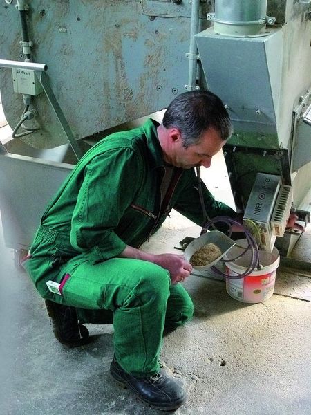 4	 Alle 30 Millisekunden wird an der Mischstation ein Messwert abgenommen. So kann schnell auf Unregelmäßigkeiten in der Produktion reagiert werden. (Archiv: Vogel Business Media)