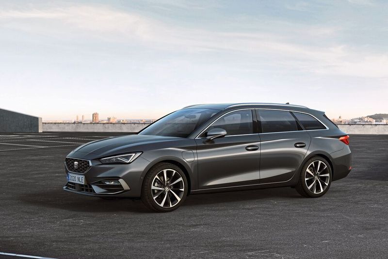 Parallel zur Kompaktversion des Leon hat Seat außerdem den Sportstourer genannten Kombi enthüllt. (Seat)