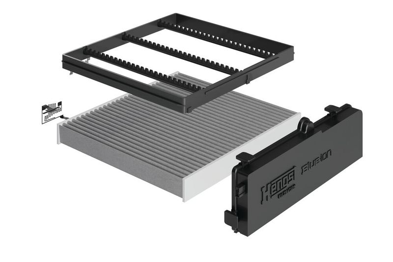 Hengst SE hatte Blue.ion im Rennen. Blue.ion ist ein Fahrzeuginnenraumfilter, der durch die Kombination von Ionisation und Polarisation Schadstoffe aus der Luft filtert. Er bietet eine verbesserte Luftqualität für die Fahrzeuginsassen bei geringerem Energieverbrauch und gleichbleibendem Bauraum. Blue.ion war außerdem für den Green Award nominiert. (Bild: Hengst)