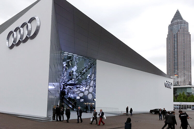 Audi errichtete ein eigenes Messe-Gebäude, ... (Foto: Thomas Günel)