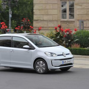 (VW)