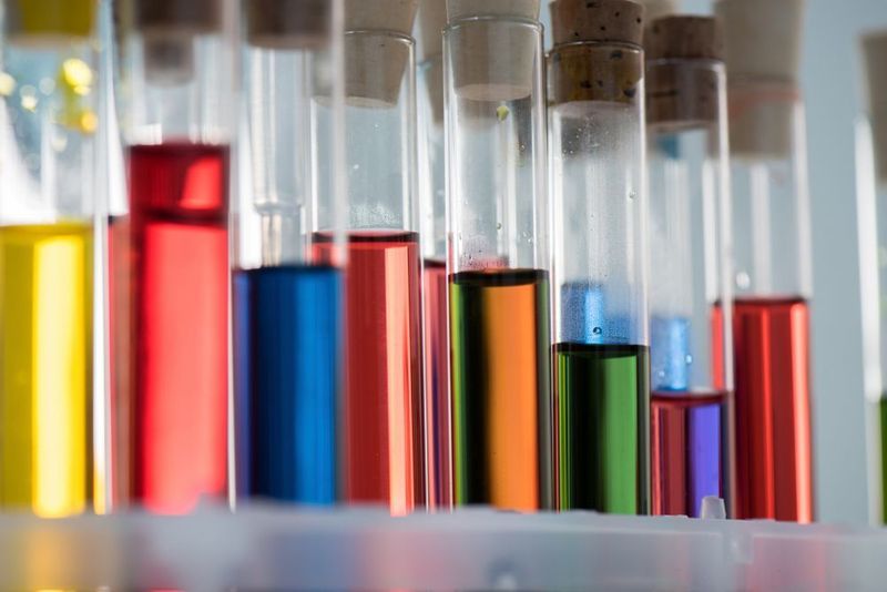 The EU chemicals trade balance with China shifted significantly from a surplus (+€1.3 billion) in 2017 to a trade deficit of €881 million in 2018. (Deposit Photos)