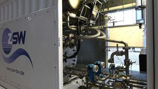 Die ZSW-Forschungs-Elektrolyseanlage (Energiedienst / Juri Junkov)