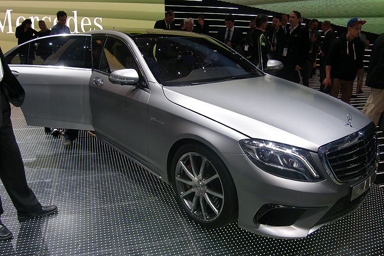 Ebenfalls aus der Tunerschmiede stammt der S 63 AMG. (Foto: Grimm)
