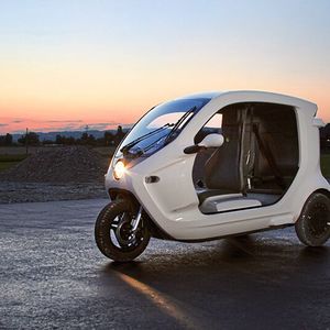 Das kleine Elektroauto Zbee wurde für kurze Strecken entwickelt und soll weltweit vor Ort produziert werden. 