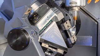 Vielseitig und flexibel einsetzbar für eine Vielzahl von Werkstoffen und Anwendungsgebiete – vom Einzelstück bis zur Grossserie.  (Bild: © Foto Basler Aarau)