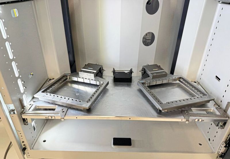 Erowa Robot Compact 80 (ERC80): The modular robot is a central component of the automated wire erosion cell at BKV Braun and stores all clamping tools — including connections to the measuring machine, job management, and chip reading. (Source: Sodick)
