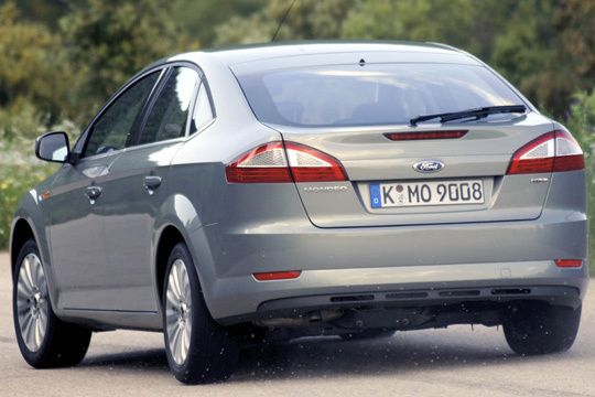 Überholvorgänge sind zügig erledigt, zumal die Overboost-Funktion für einen zusätzlichen Kick sorgt und die 6-Gang-Handschaltung den Motor gut abgestimmt unterstützt. (Archiv: Vogel Business Media)