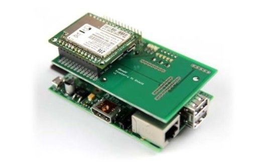 ShieldRv1.0: Verbindet die CELLv1.0-Platine (oben) mit Raspberry Pi (unten) (Bild: RS Components)