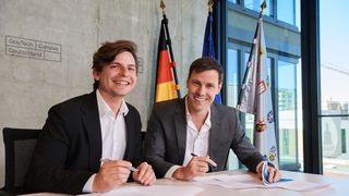 Elias Schneider, CEO von Codesphere, und Lukas Daub, COO von GovTech Platforms (v. l.) (Bild: © Yves Sucksdorff )