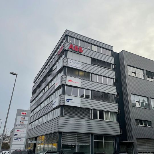 Die Vertriebs- und Serviceniederlassung von Gardner Denver wird unter der neuen Firmierung als Ingersoll Rand Schweiz AG am Standort in Frauenfeld angesiedelt sein. Die Vertriebs- und Serviceniederlassung von Gardner Denver wird unter der neuen Firmierung als Ingersoll Rand Schweiz AG am Standort in Frauenfeld angesiedelt sein.