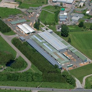 Das neue Firmengelände aus der Vogelperspektive.
