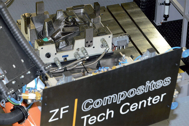 Geballtes Know-how für Faser-Kunststoff-Verbundmaterial bietet das neue ZF CompositesTech Center am Standort Schweinfurt. (Foto: ZF)