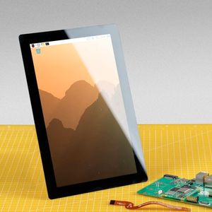 Das Touch Display 2 in 10 Zoll ist nicht kompatibel mit dem Raspberry Pi 4 oder früheren Modellen oder der Raspberry-Pi-Zero-Serie, denn die die höhere Auflösung der neuen Variante erfordert vier DSI-Kanäle. (Bild: Raspberry Pi Foundation)