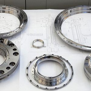 Bild 1: Metallische Gleitringdichtungen sorgen als wichtige Bestandteile in Pumpen mit dafür, dass Öl gefördert, Kunststoff hergestellt oder Wasser über große Entfernungen transportiert werden kann. Bild: Röhm