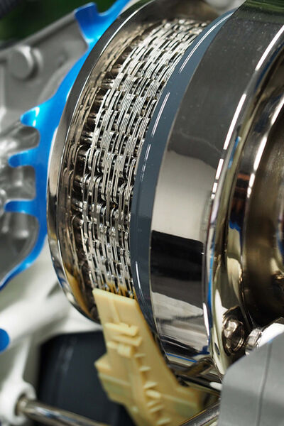 Laschenkette und Gleitschiene des Subaru-CVT stammen von der Schaeffler-Marke LuK. (Foto: Schaeffler)