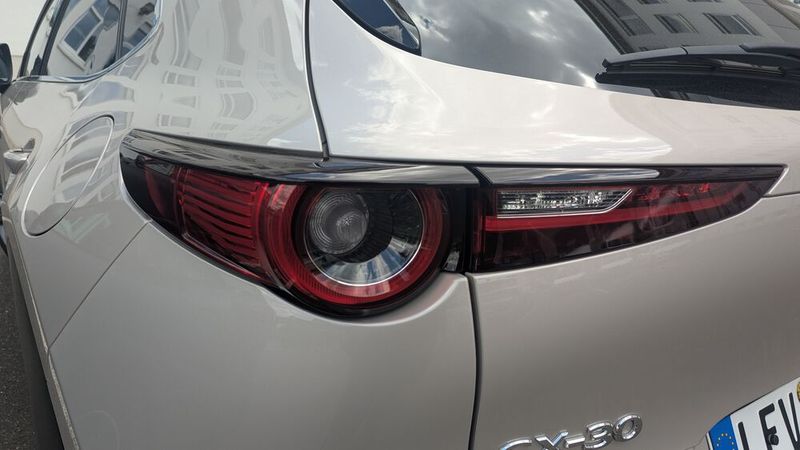 ... und am Heck gleichermaßen. (Bild: Simon – VCG)