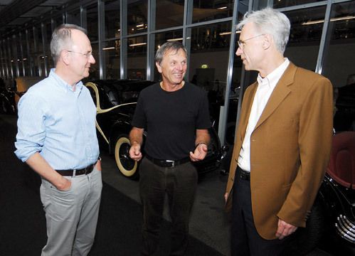 Geschichten aus dem Betriebsalltag: ZDK-Geschäftsführer Ulrich Köster, Hans-Jürgen Vogel, LV-Präsident Thüringen, Uwe Grautegein, Geschäftsführer LV Hessen (v.li.). (Archiv: Vogel Business Media)