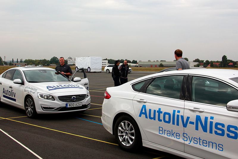 Neben den Tests zur Entwicklung der eigenen Produkte wird das Gelände auch für Präsentationen genutzt. (Autoliv)