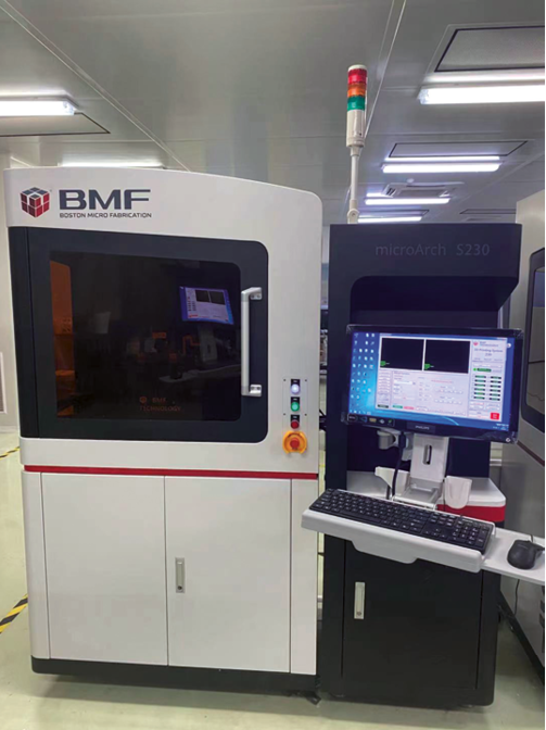 (Der 3D-Drucker Microarch S230 arbeitet fünfmal schneller als die Vorgängermodelle. Bild: BMF)