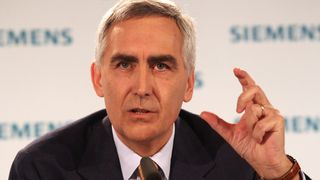 "Das zweite Quartal war wie erwartet nicht einfach. Für das Geschäftsjahr 2012 sind wir bei Auftragseingang und Umsatz auf Kurs, unsere Ziele zu erreichen", sagte Peter Löscher, Vorstandsvorsitzender von Siemens. (Bild: Siemens)